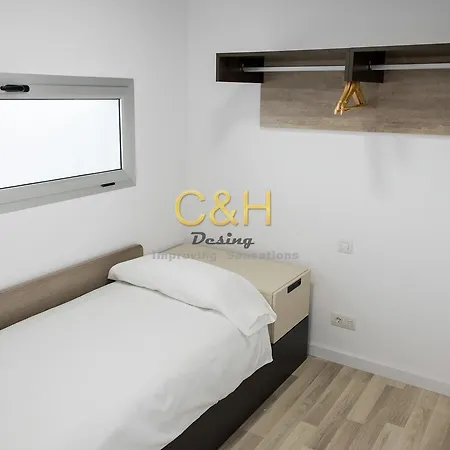 Apartment Beyond C&h *